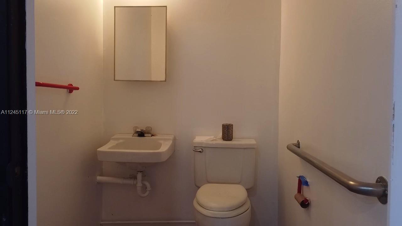 See details B-1 / sq. ft. $ 2022-07-21 0 Photo