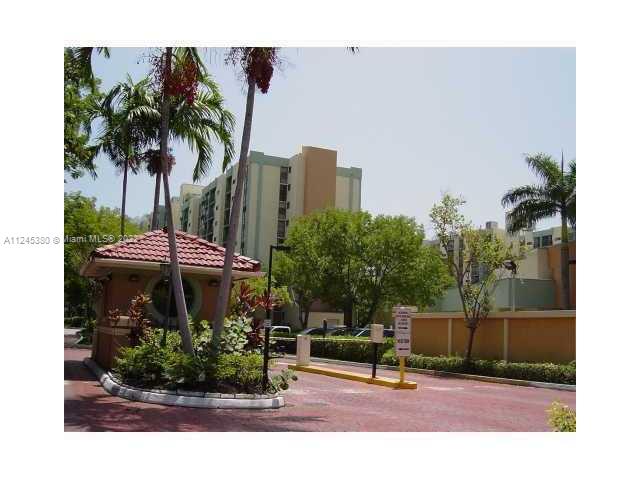 Photo of 16919 Bay Rd #818-2, Sunny Isles Beach, Florida, 33160 - Exterior Front
