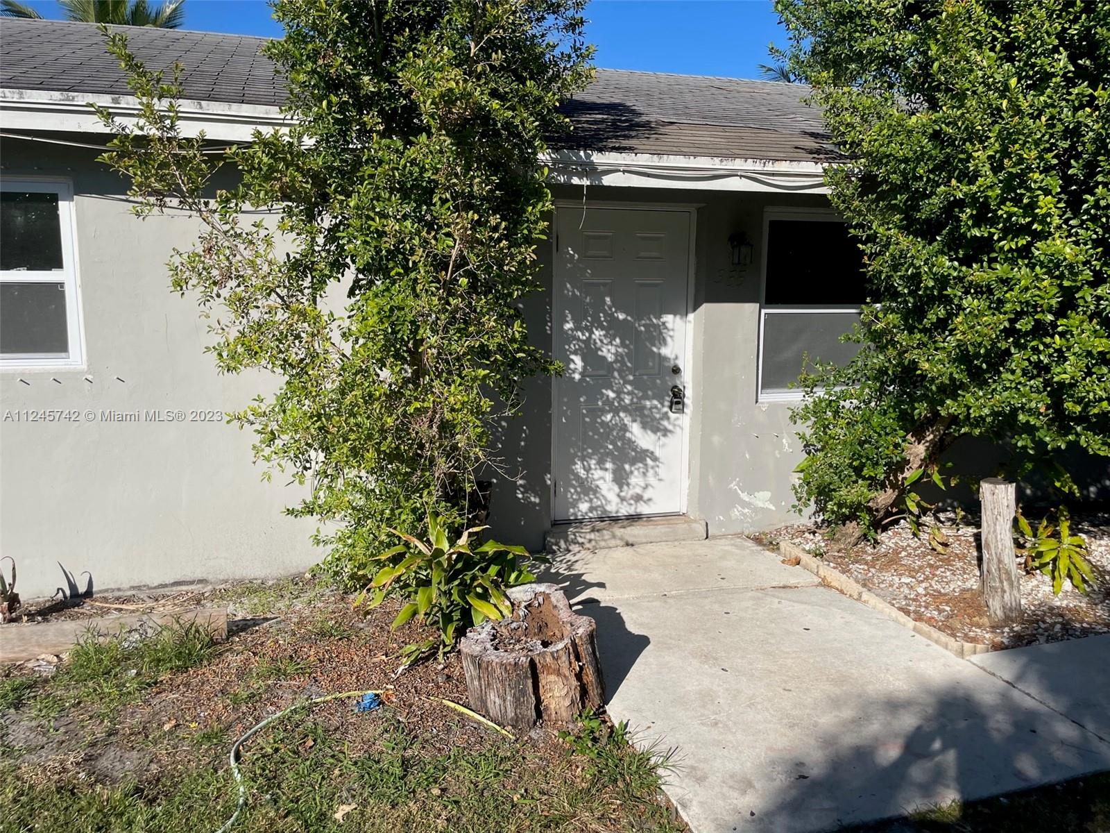 See details / 1800 sq. ft. $ 2022-11-03 0 Photo
