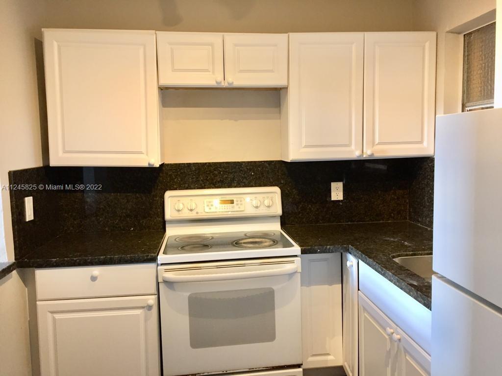 See details / 5800 sq. ft. $ 2022-07-25 0 Photo