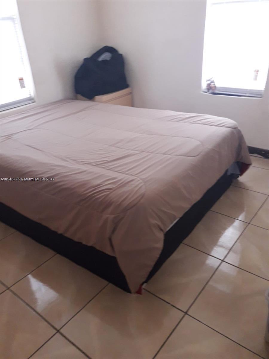 See details / 5800 sq. ft. $ 2022-07-25 0 Photo