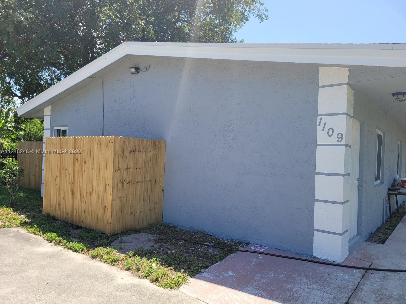 See details / 3269 sq. ft. $ 2022-08-29 0 Photo