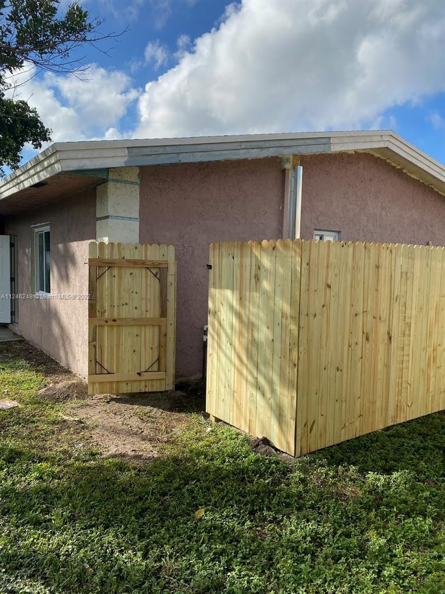 See details / 3269 sq. ft. $ 2022-08-29 0 Photo
