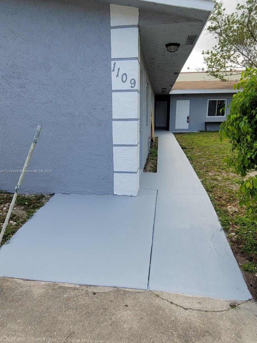 See details / 3269 sq. ft. $ 2022-08-29 0 Photo
