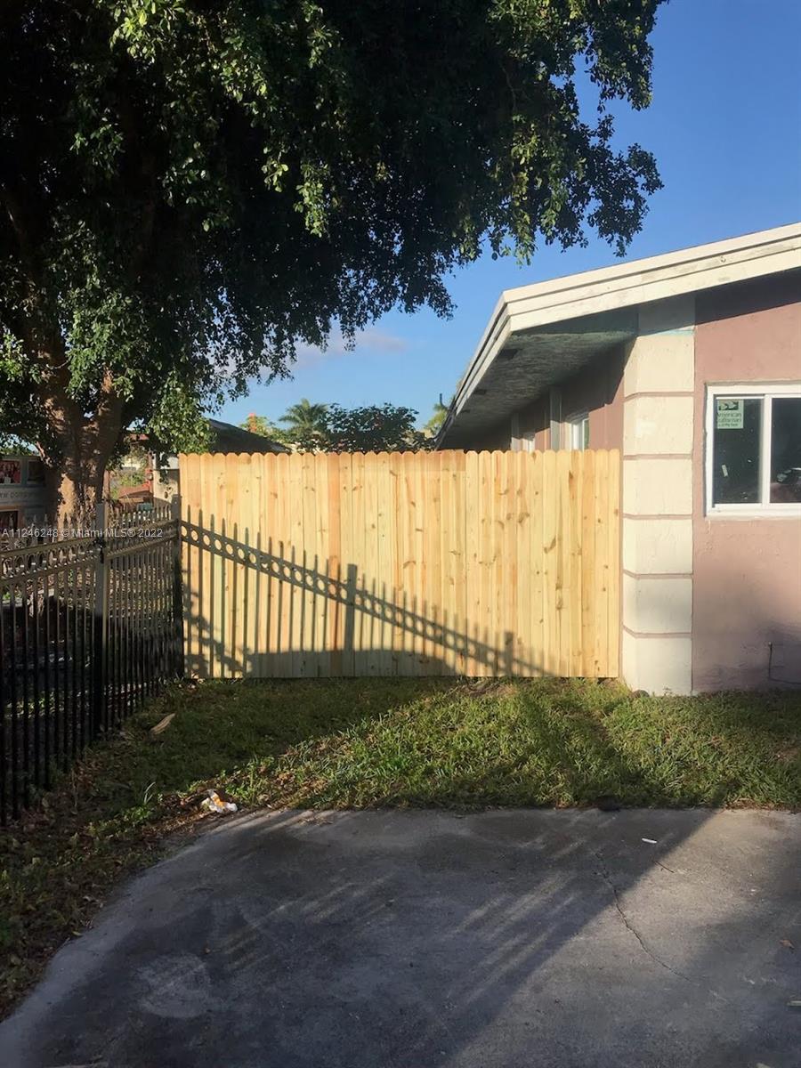 See details / 3269 sq. ft. $ 2022-08-29 0 Photo