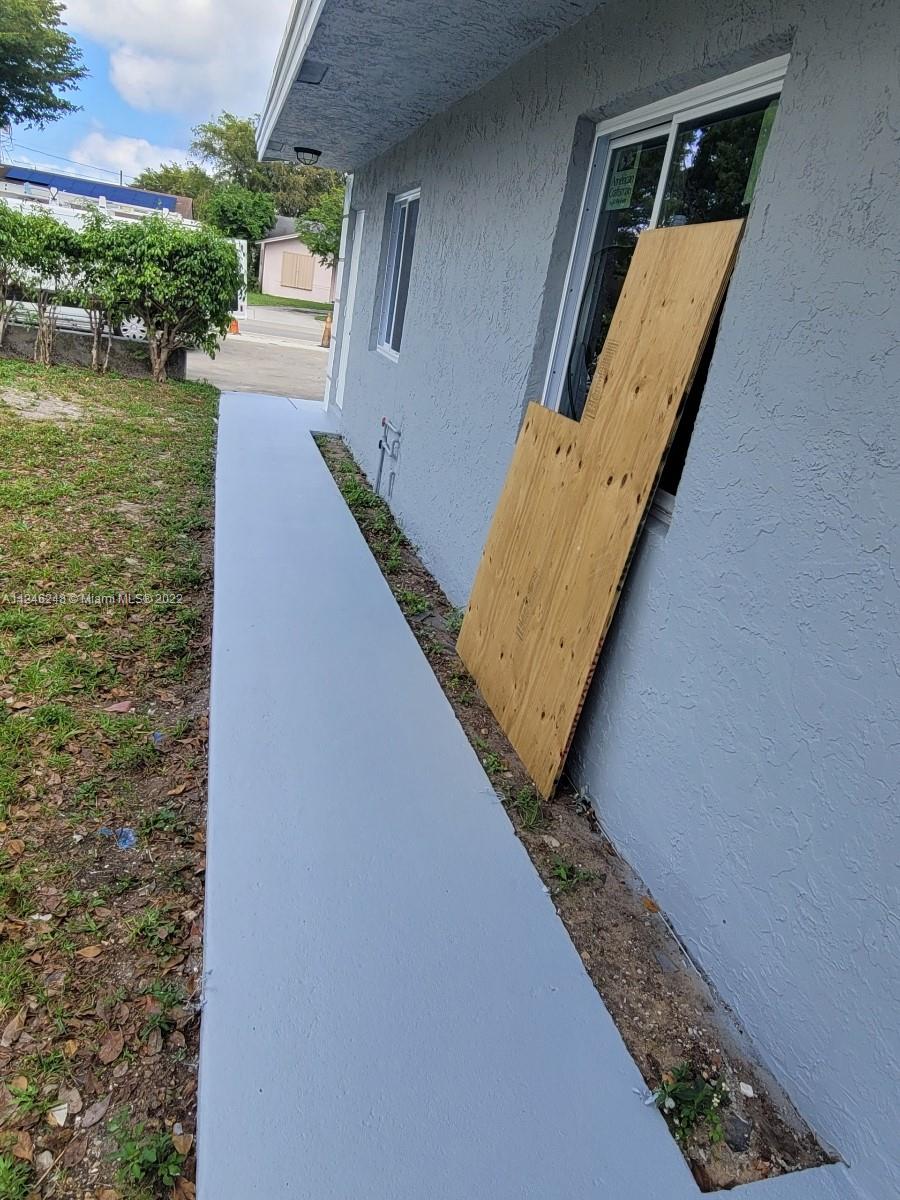 See details / 3269 sq. ft. $ 2022-08-29 0 Photo