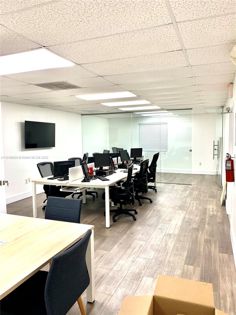 See details 111 / sq. ft. $ 2022-07-25 0 Photo