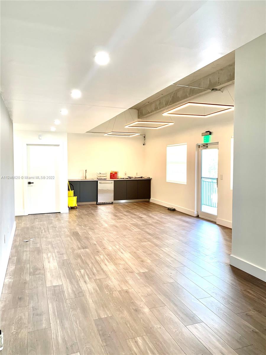 See details 111 / sq. ft. $ 2022-07-25 0 Photo