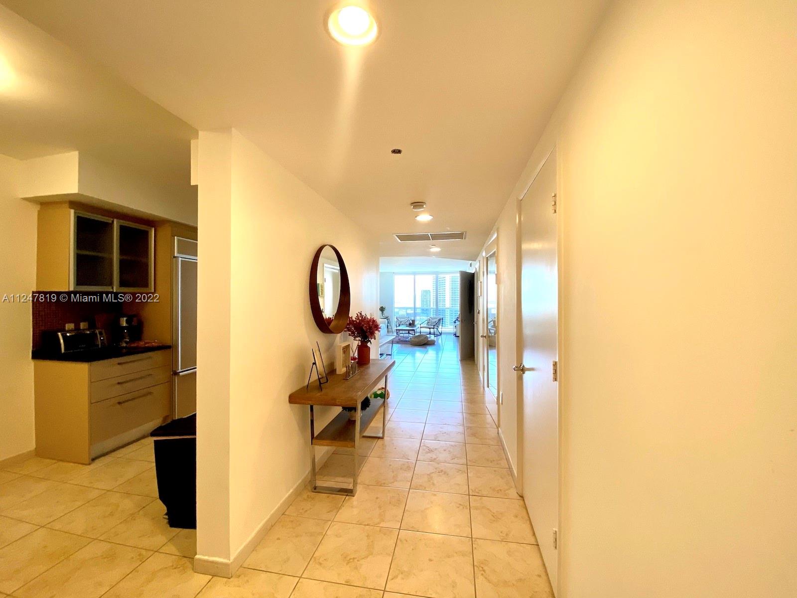 Ver detalles 2008 3 / 3 1571 sq. ft. $ 2022-11-23 0 foto