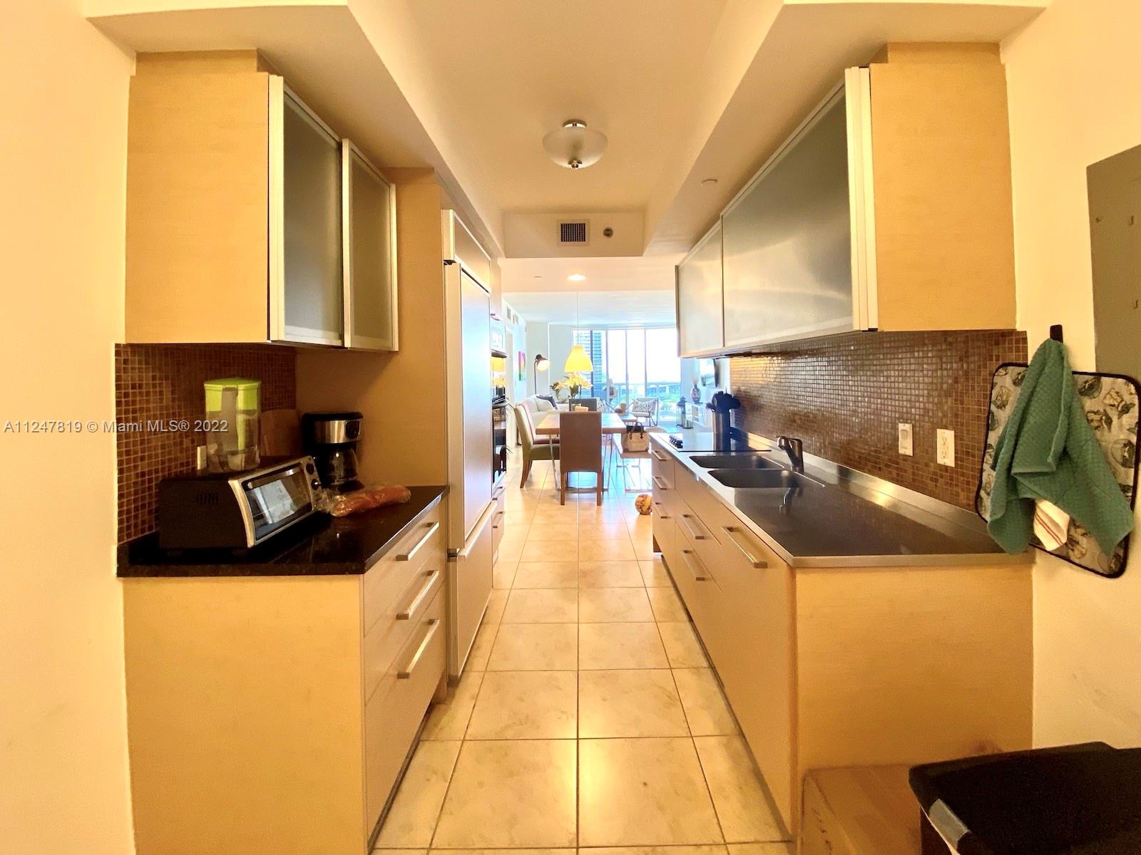 Ver detalles 2008 3 / 3 1571 sq. ft. $ 2022-11-23 0 foto