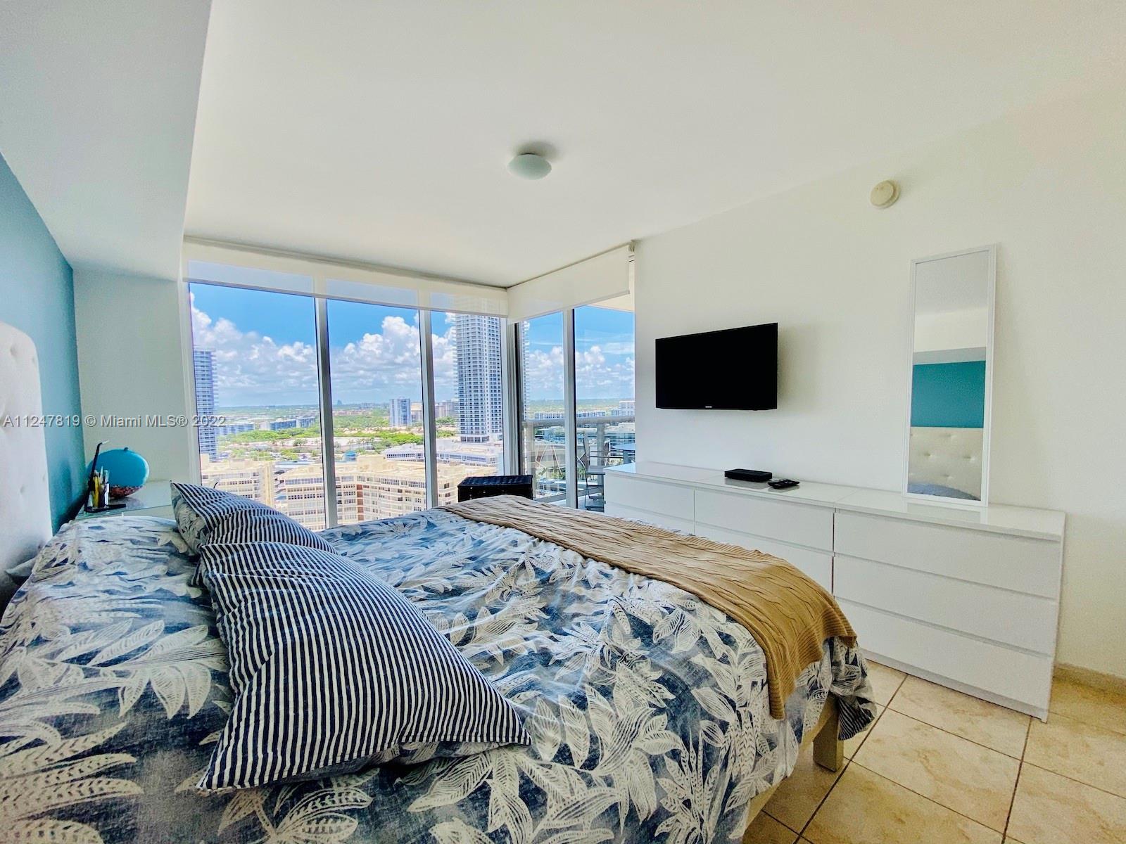 Ver detalles 2008 3 / 3 1571 sq. ft. $ 2022-11-23 0 foto