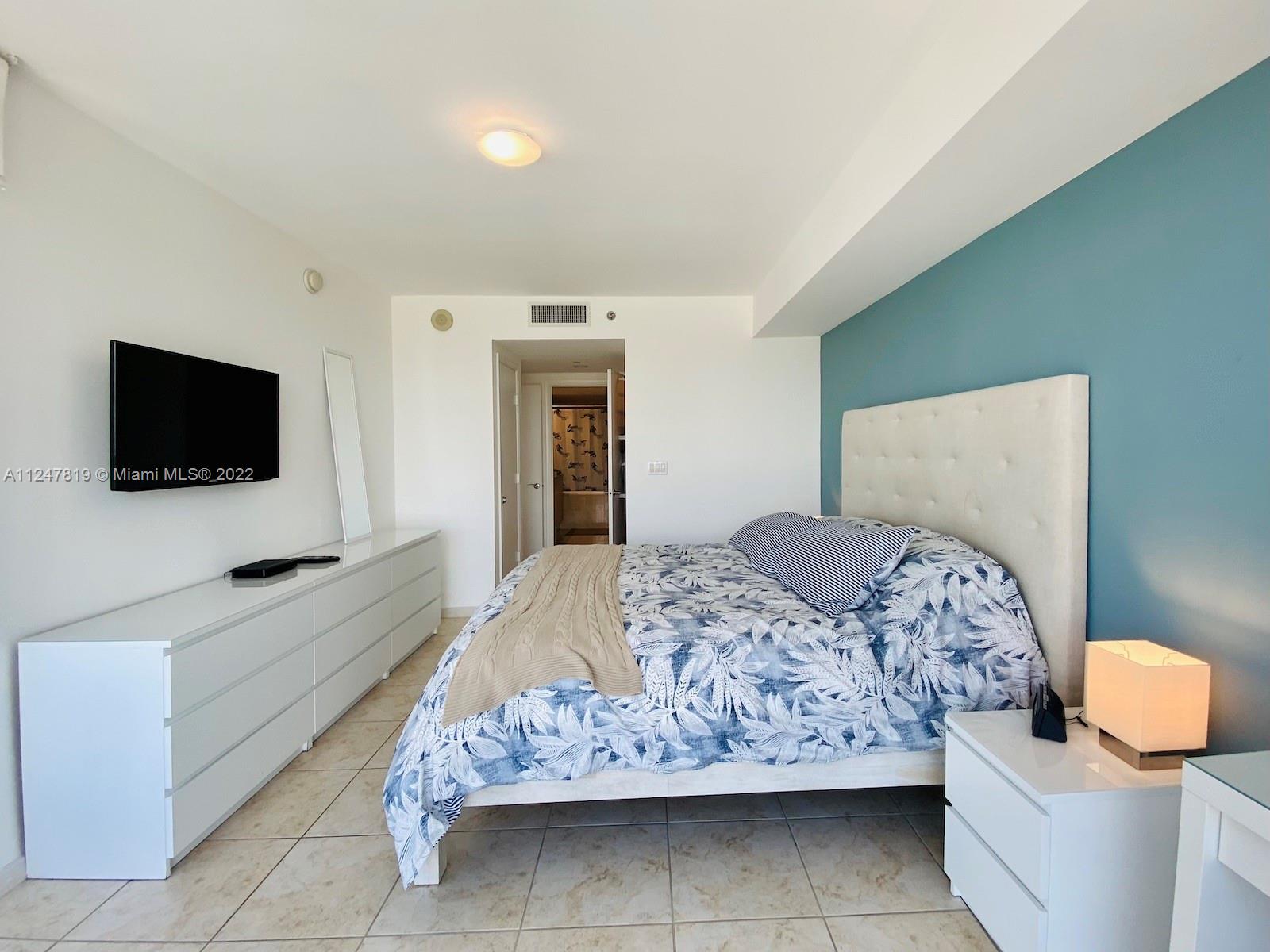Ver detalles 2008 3 / 3 1571 sq. ft. $ 2022-11-23 0 foto