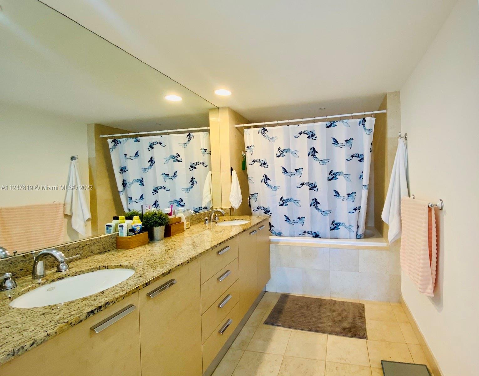 Ver detalles 2008 3 / 3 1571 sq. ft. $ 2022-11-23 0 foto
