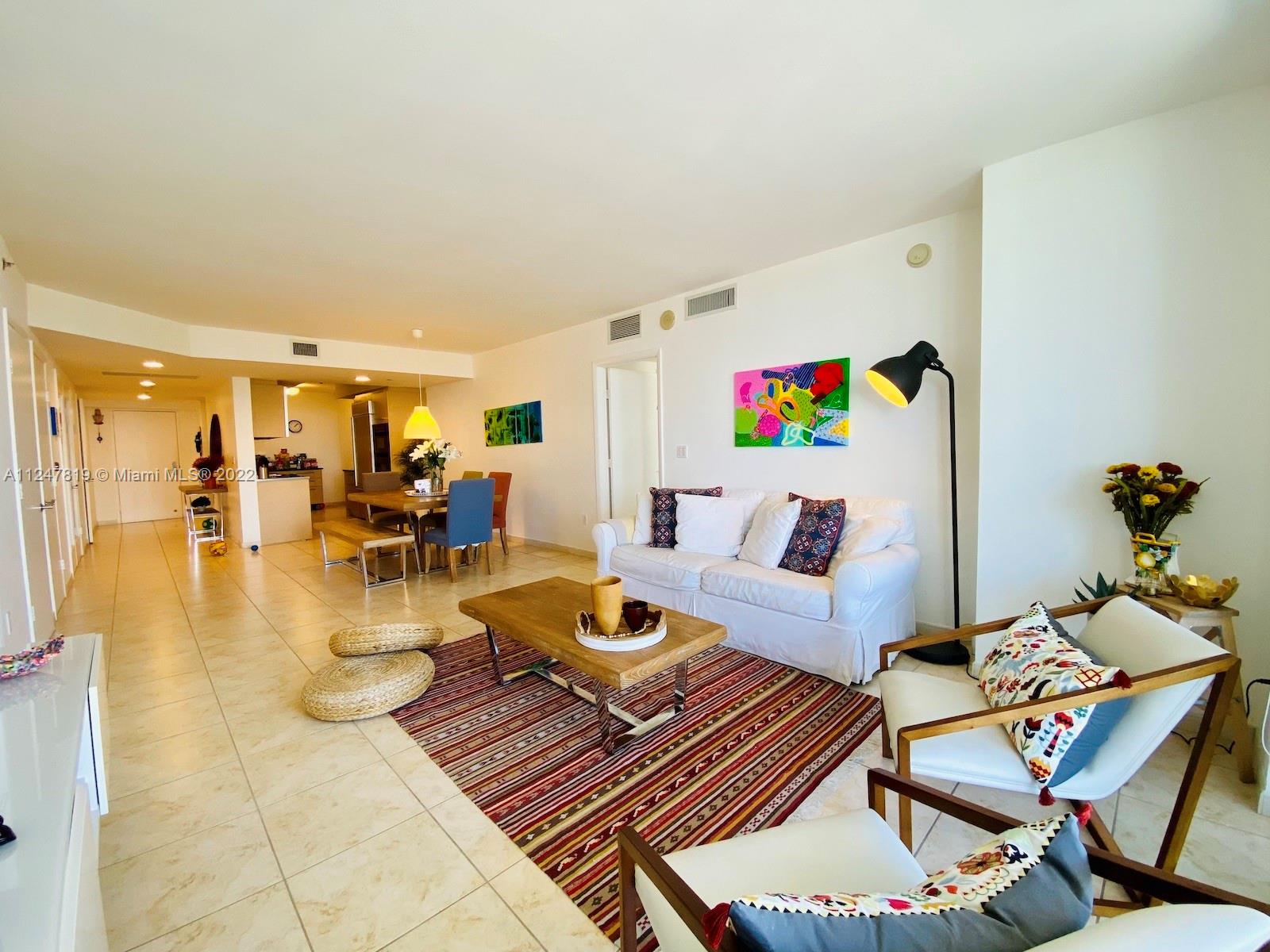Ver detalles 2008 3 / 3 1571 sq. ft. $ 2022-11-23 0 foto
