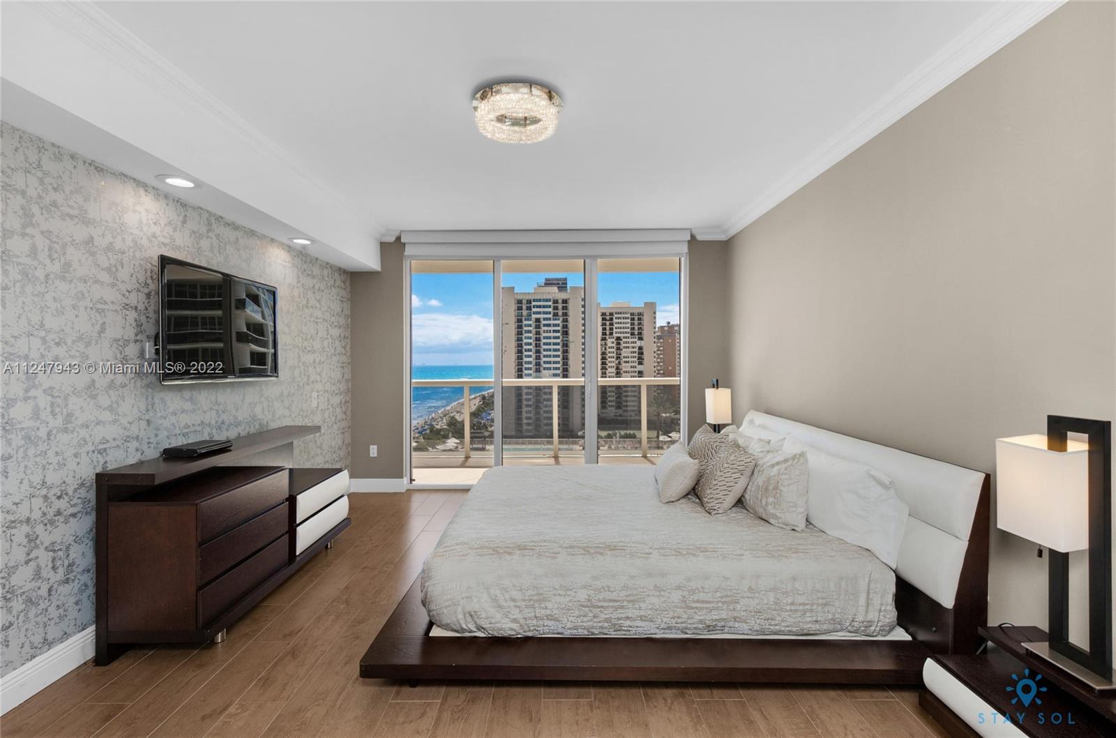 Ver detalles 1203 3 / 2 1841 sq. ft. $ 2022-10-10 0 foto