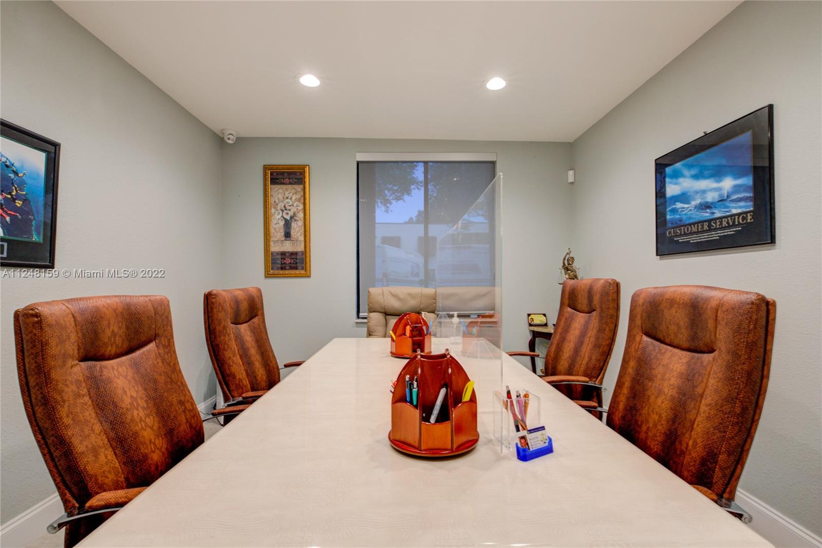 See details / sq. ft. $ 2022-12-03 0 Photo