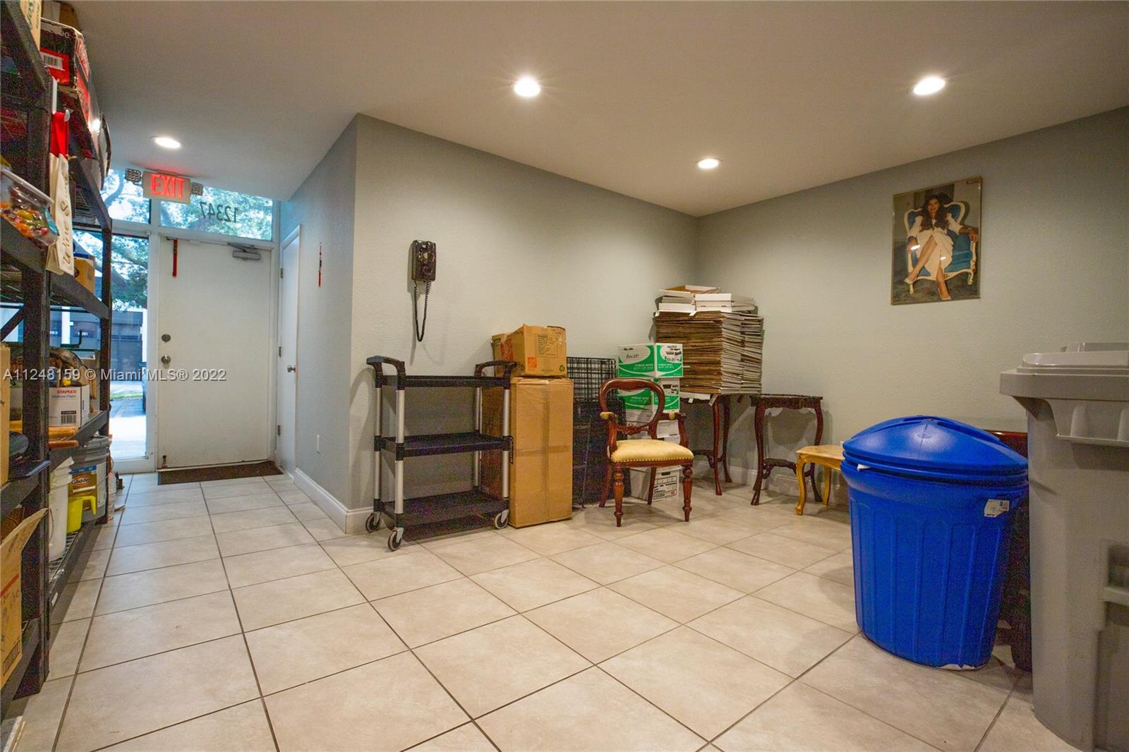 See details / sq. ft. $ 2022-12-03 0 Photo