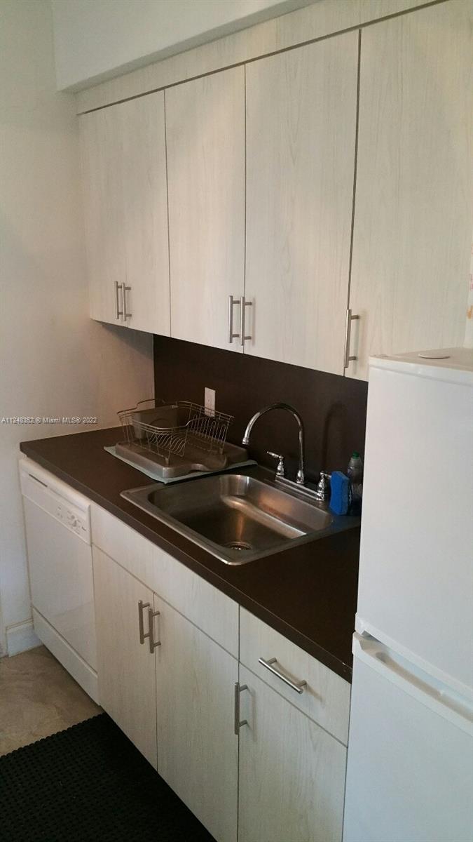 See details / sq. ft. $ 2022-07-28 0 Photo