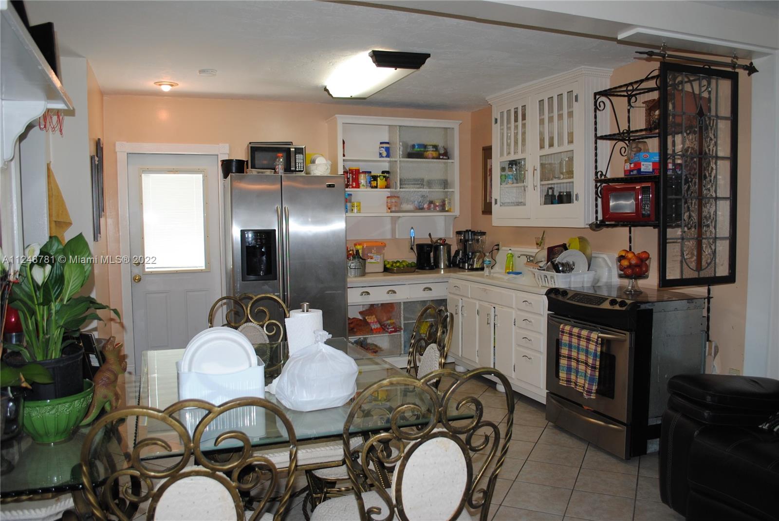 See details / 2760 sq. ft. $ 2023-01-04 0 Photo