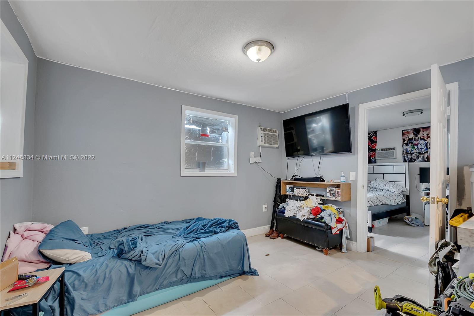 See details / sq. ft. $ 2022-09-20 0 Photo