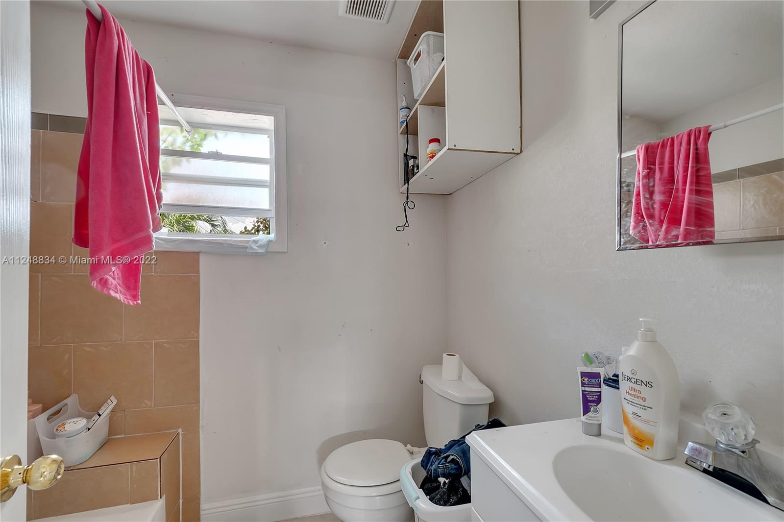 See details / sq. ft. $ 2022-09-20 0 Photo