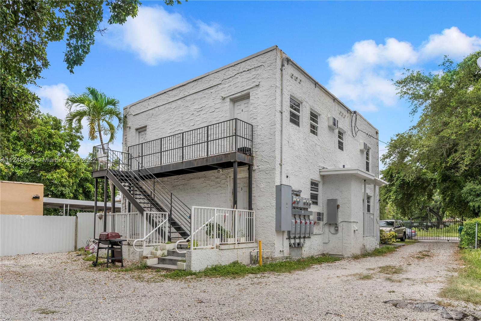 See details / sq. ft. $ 2022-09-20 0 Photo