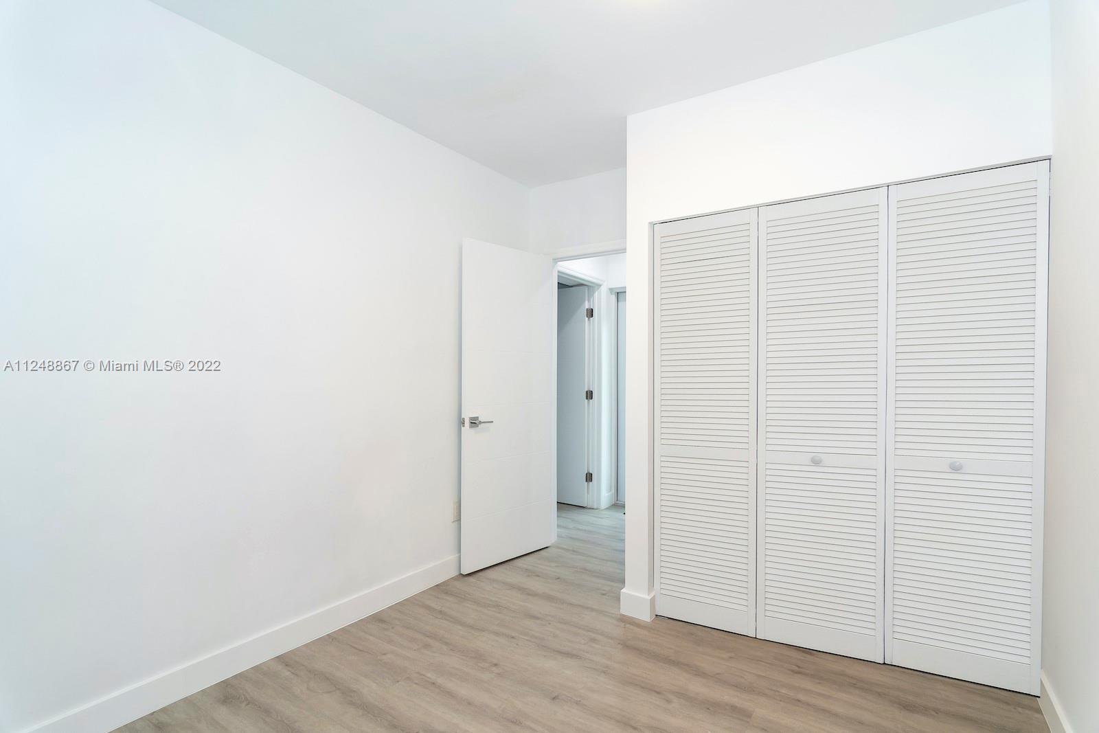 See details / 2796 sq. ft. $ 2022-10-25 0 Photo