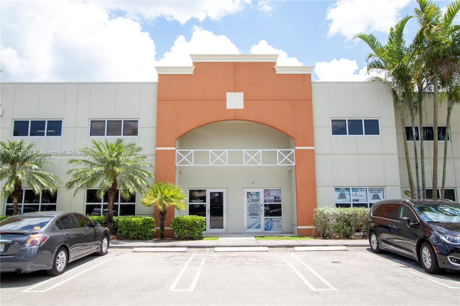 See details 169 / sq. ft. $ 2022-09-30 0 Photo