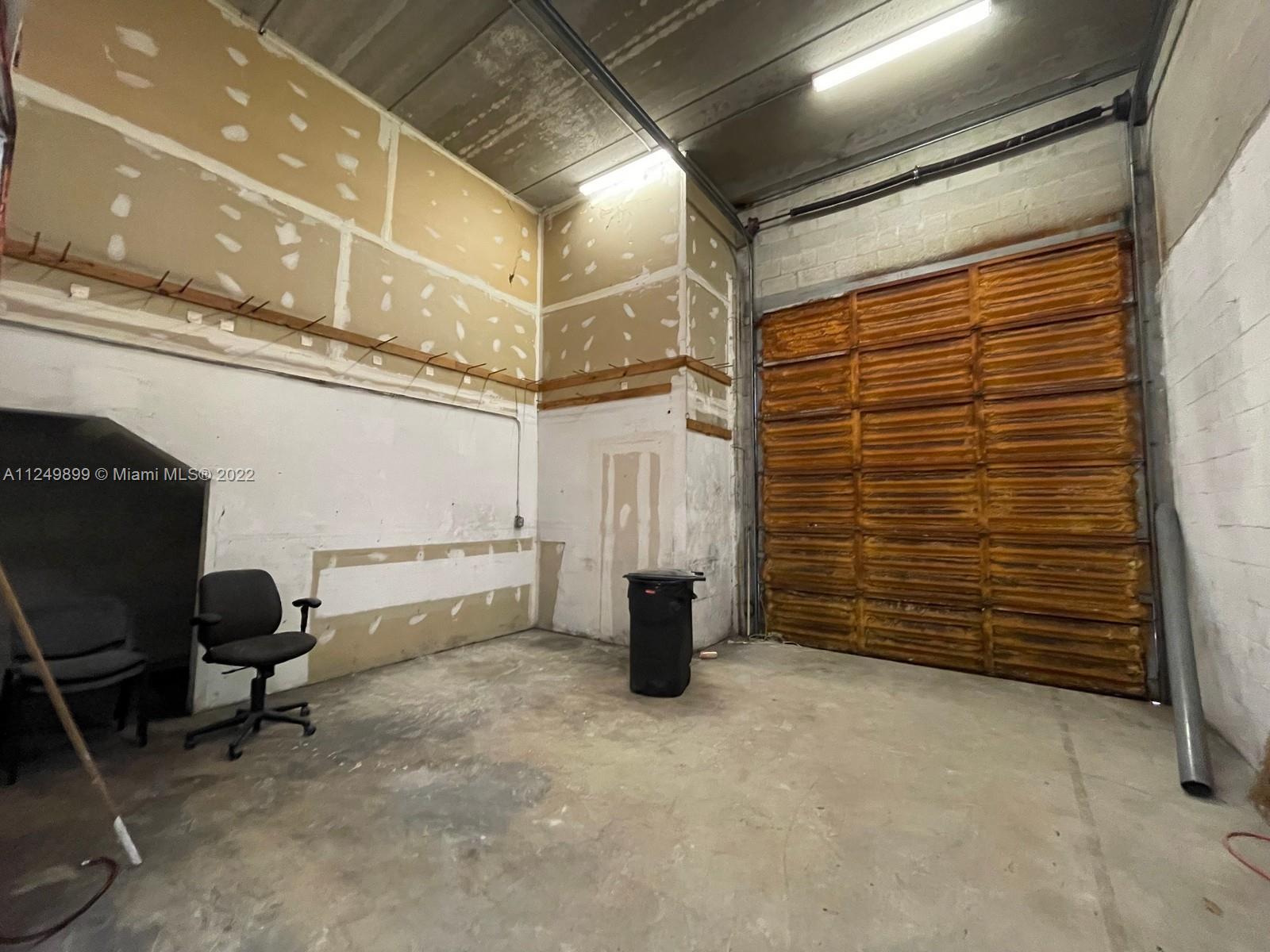 See details 10-13 / sq. ft. $ 2022-11-22 0 Photo
