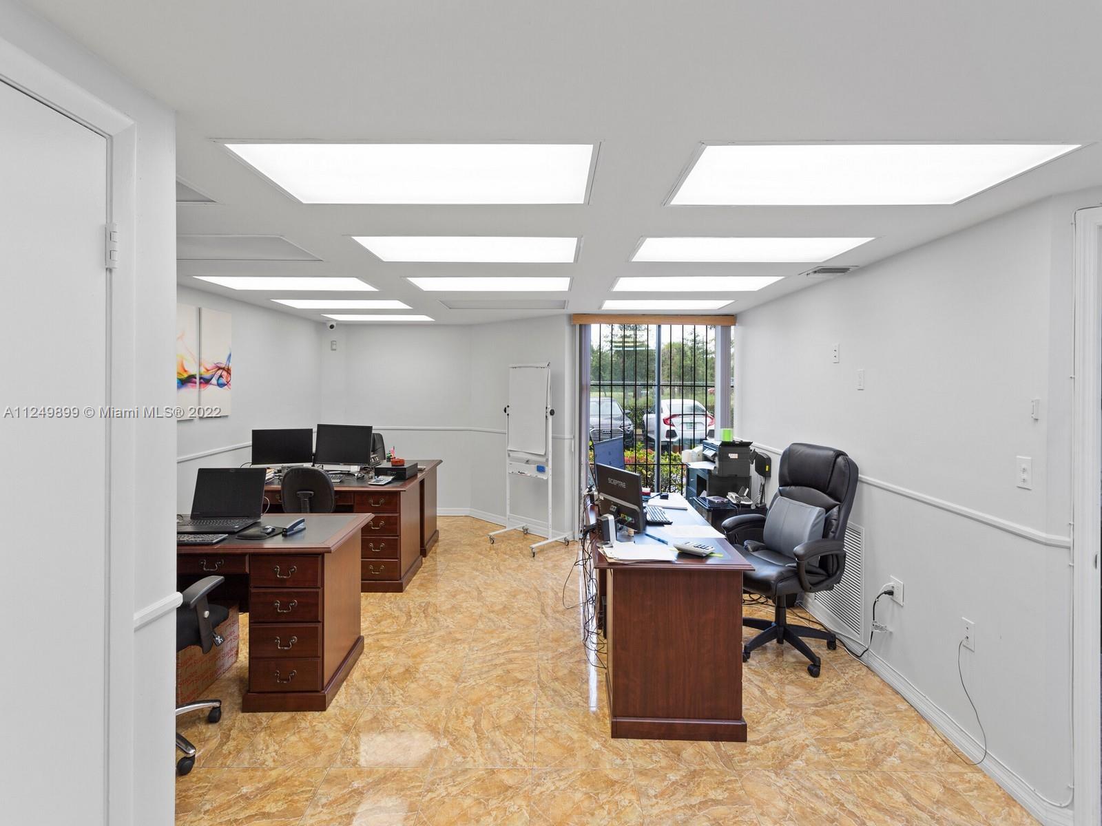 See details 10-13 / sq. ft. $ 2022-11-22 0 Photo