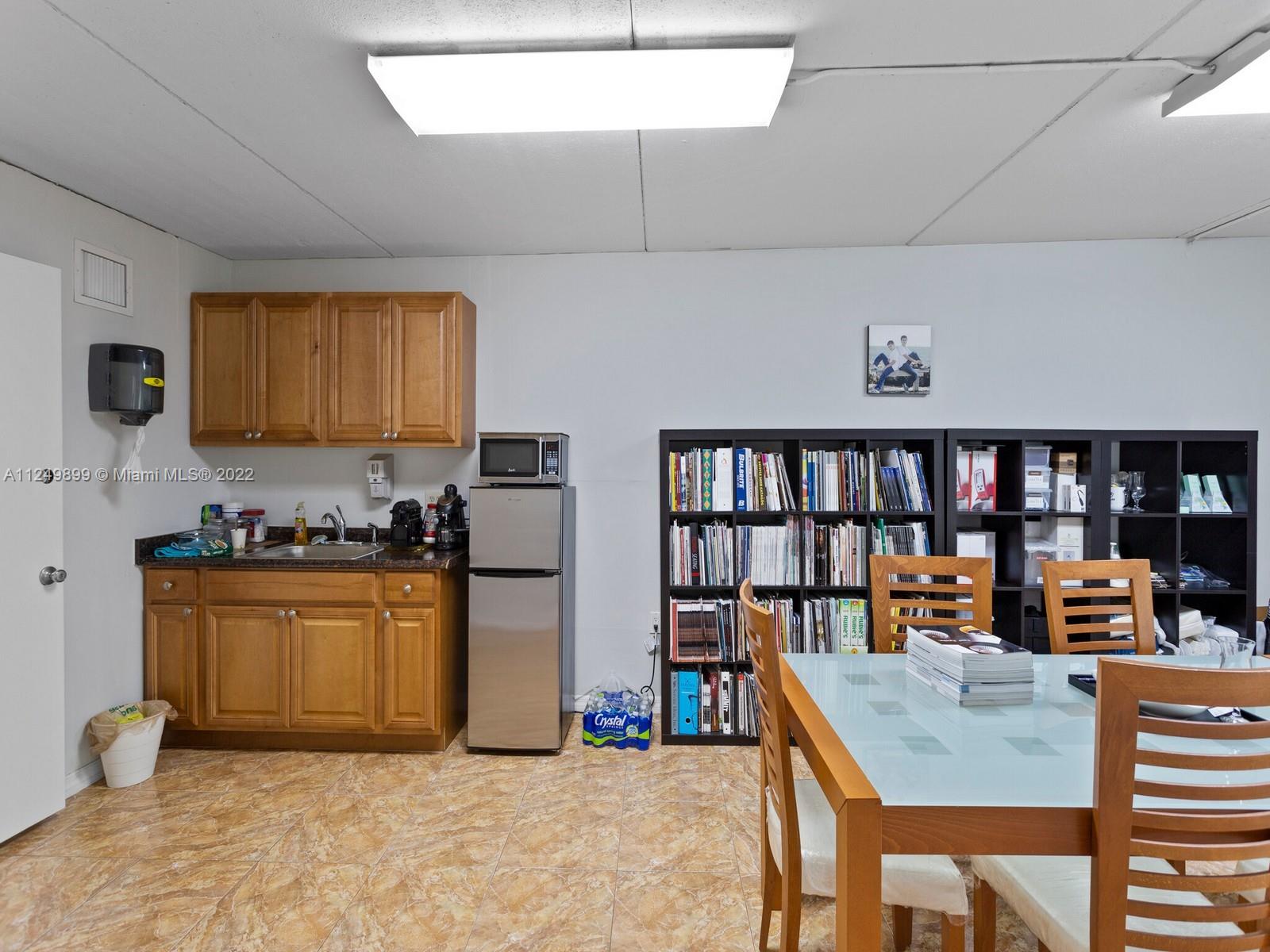 See details 10-13 / sq. ft. $ 2022-11-22 0 Photo