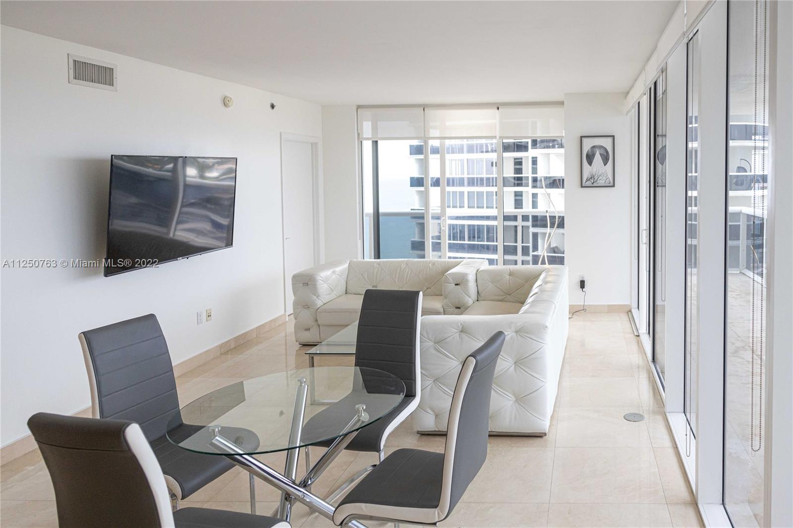 Ver detalles 2806 2 / 2 1458 sq. ft. $ 2022-08-02 0 foto