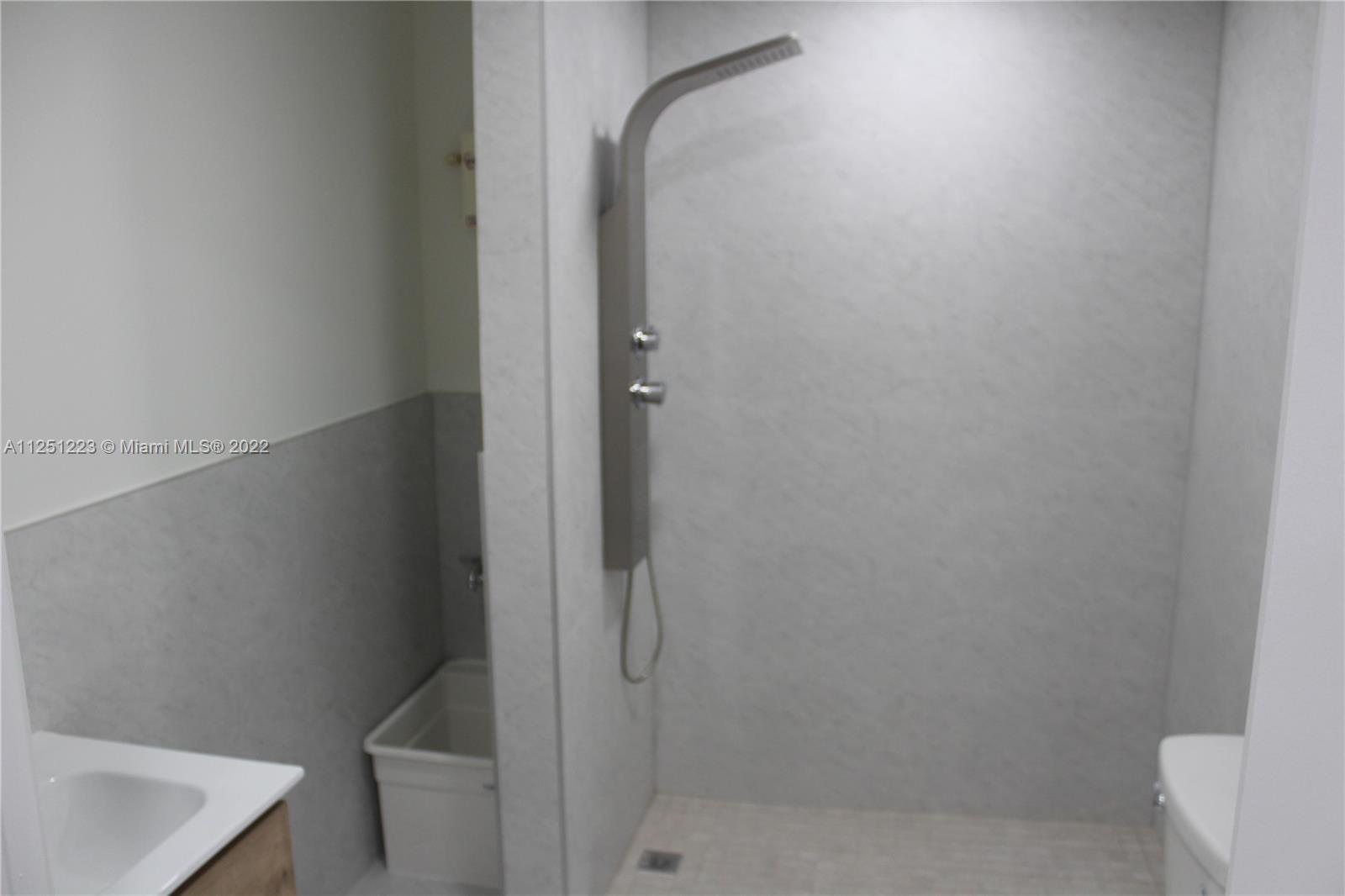 See details G22 / sq. ft. $ 2022-08-03 0 Photo