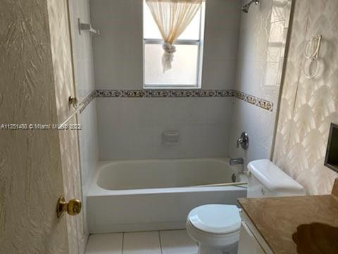Ver detalles 208M 2 / 2 1010 sq. ft. $ 2022-08-03 0 foto