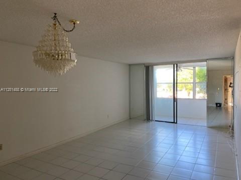Ver detalles 208M 2 / 2 1010 sq. ft. $ 2022-08-03 0 foto