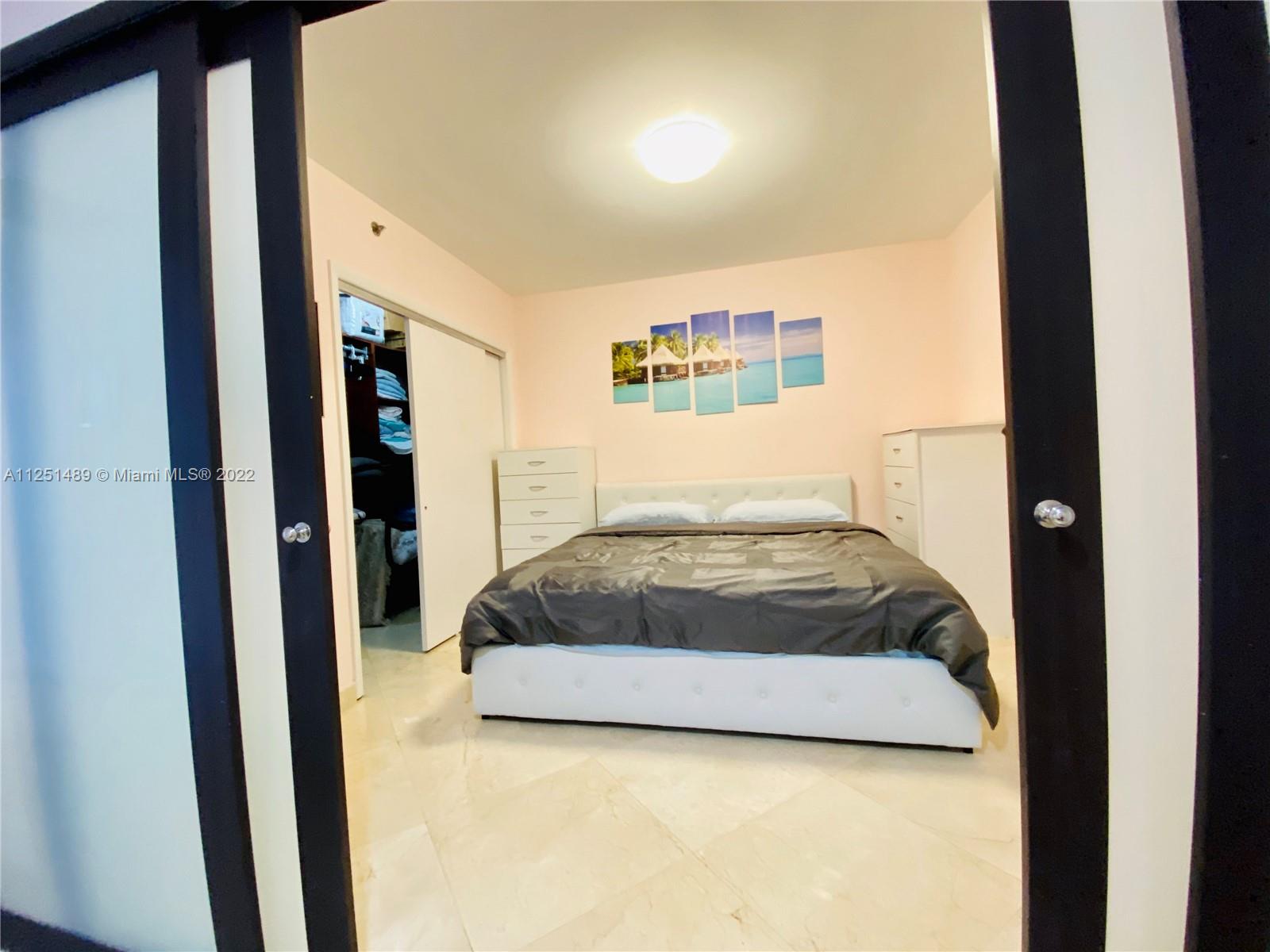 Ver detalles 1912 1 / 1 844 sq. ft. $ 2022-10-18 0 foto