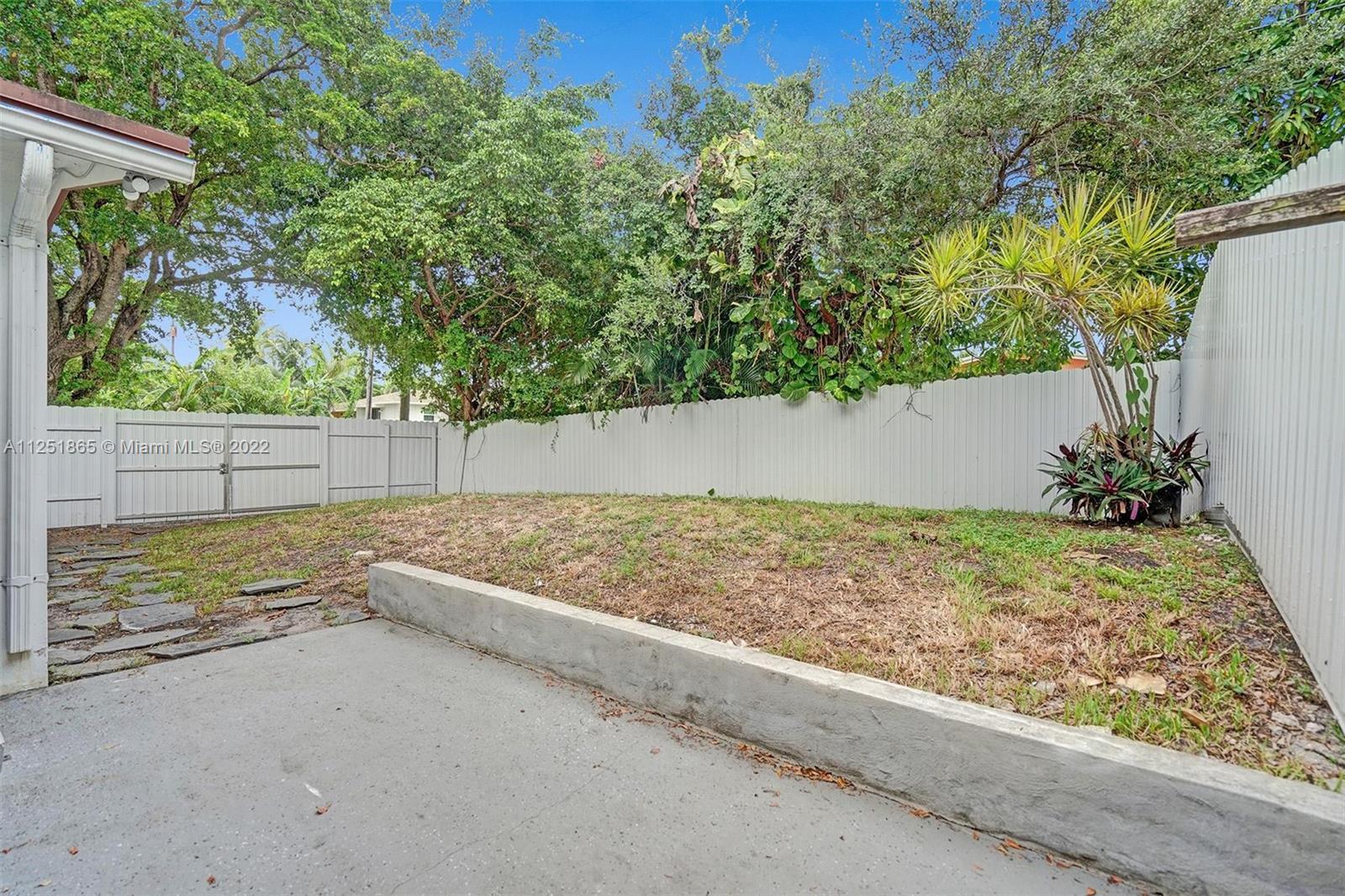 See details / 1594 sq. ft. $ 2022-11-15 0 Photo
