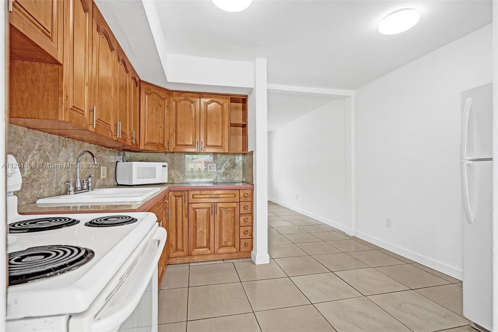 See details / 1594 sq. ft. $ 2022-11-15 0 Photo