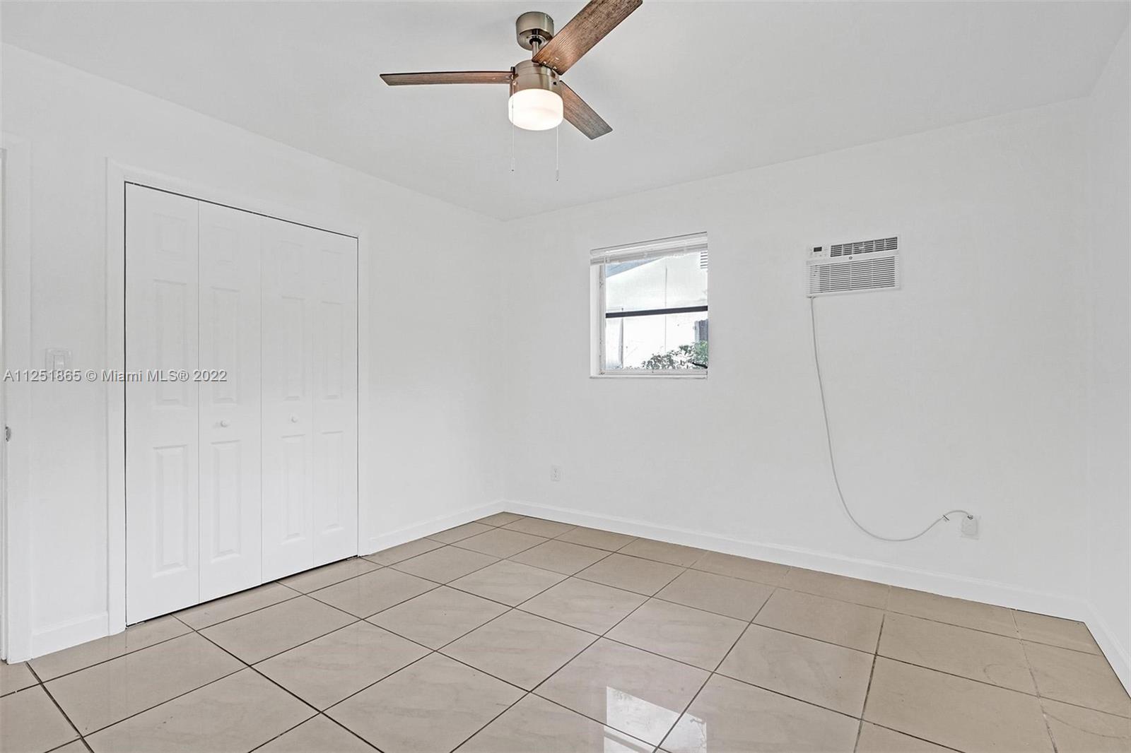See details / 1594 sq. ft. $ 2022-11-15 0 Photo