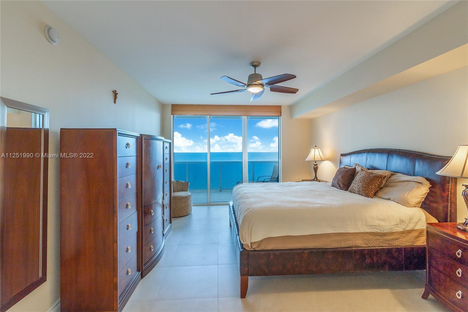 Ver detalles 3503 3 / 3 1841 sq. ft. $ 2022-08-04 0 foto