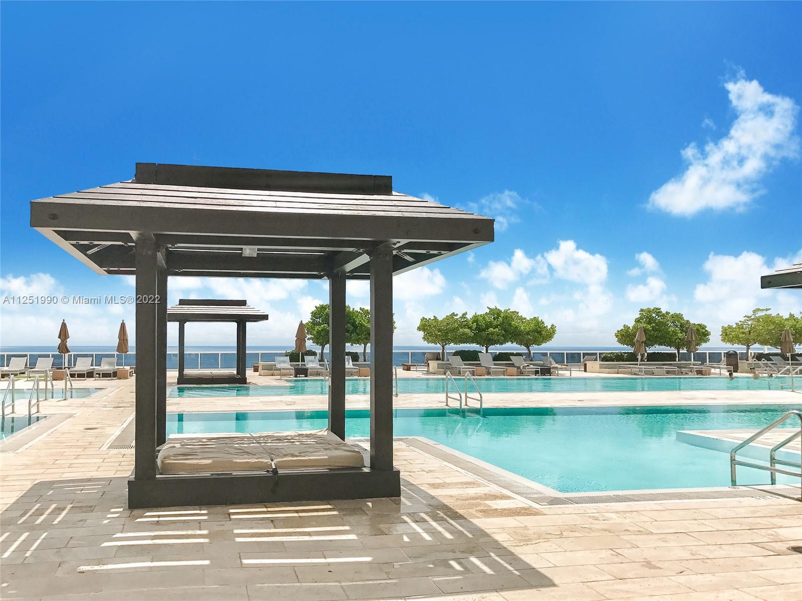 Ver detalles 3503 3 / 3 1841 sq. ft. $ 2022-08-04 0 foto