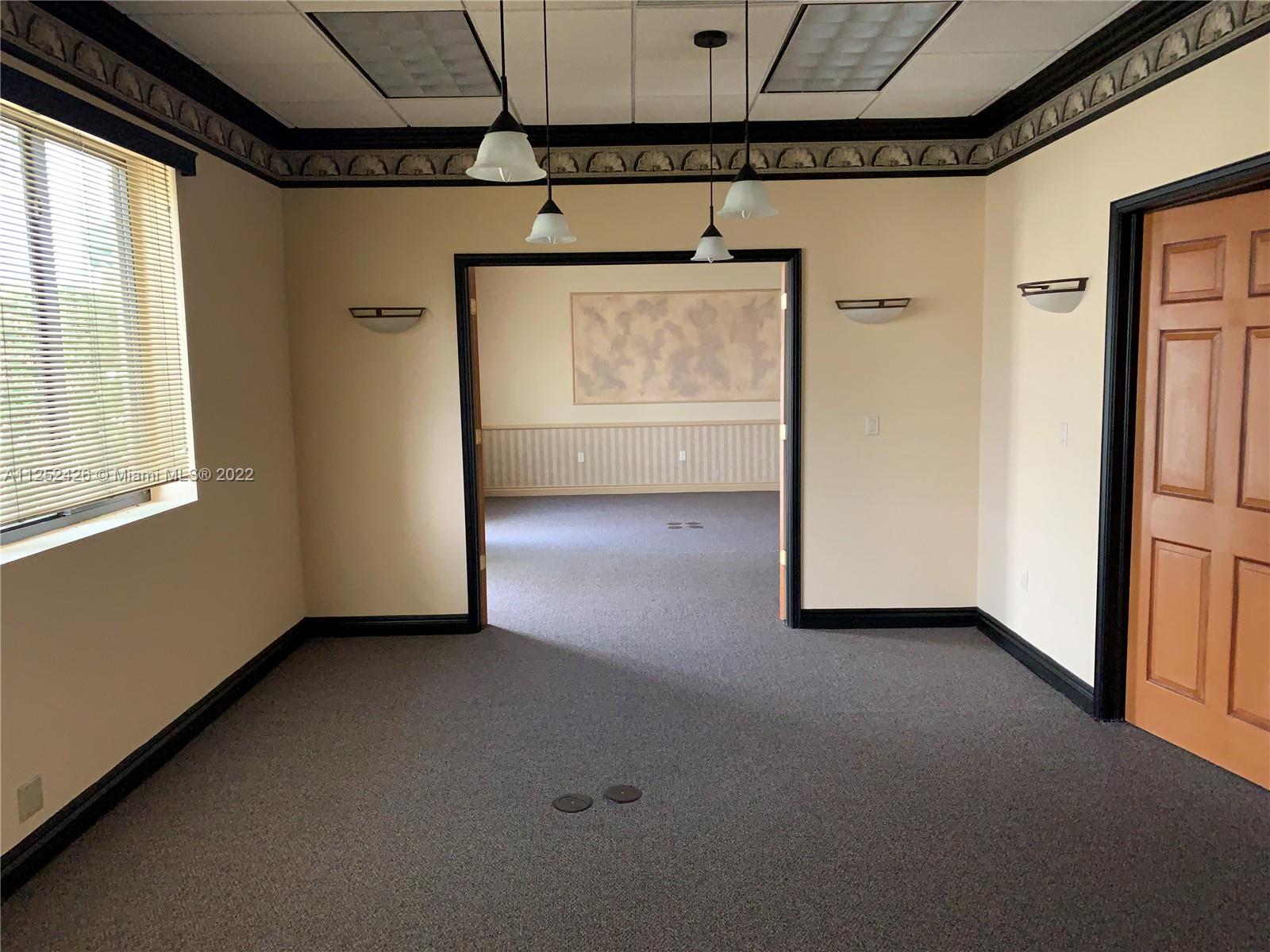 See details / sq. ft. $ 2022-08-05 0 Photo