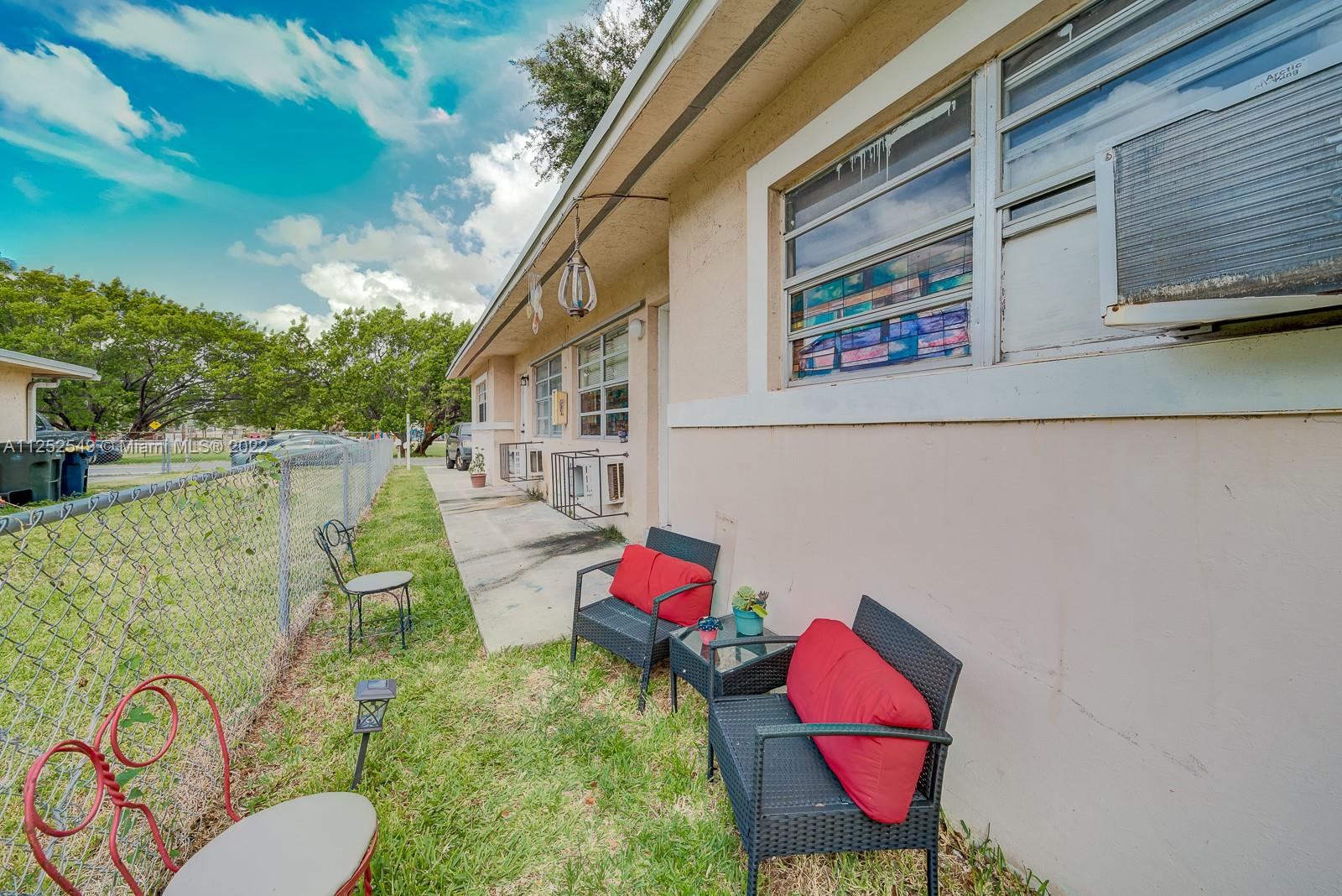 See details / 1177 sq. ft. $ 2022-11-23 0 Photo