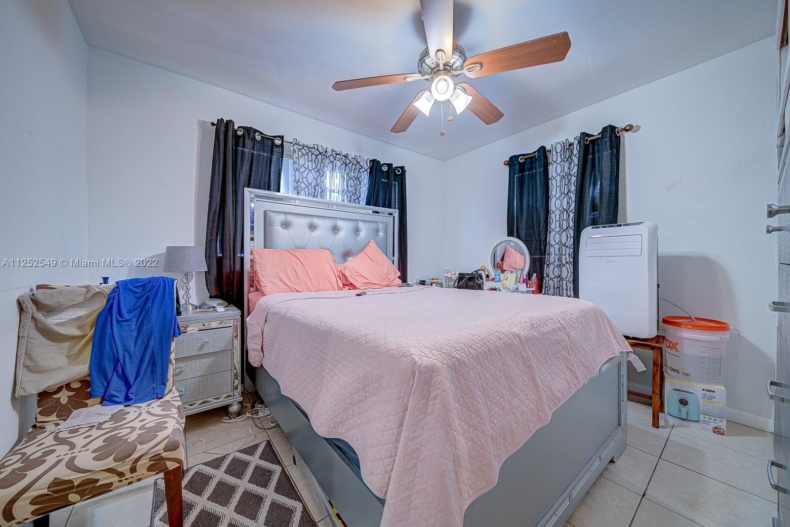 See details / 1177 sq. ft. $ 2022-11-23 0 Photo