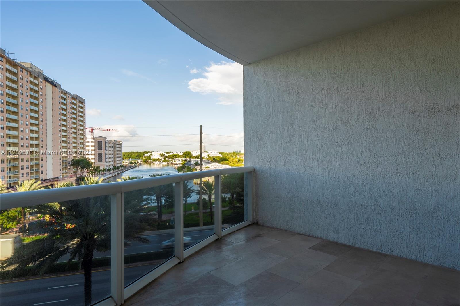 See details 404 3 / 4 2354 sq. ft. $ 2022-08-05 0 Photo