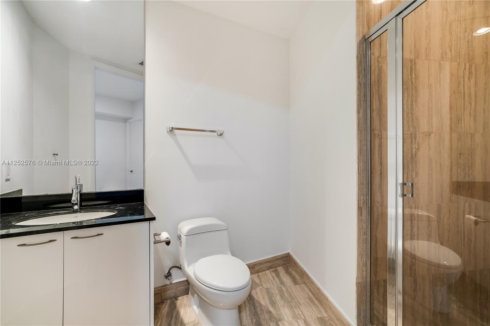 See details 404 3 / 4 2354 sq. ft. $ 2022-08-05 0 Photo