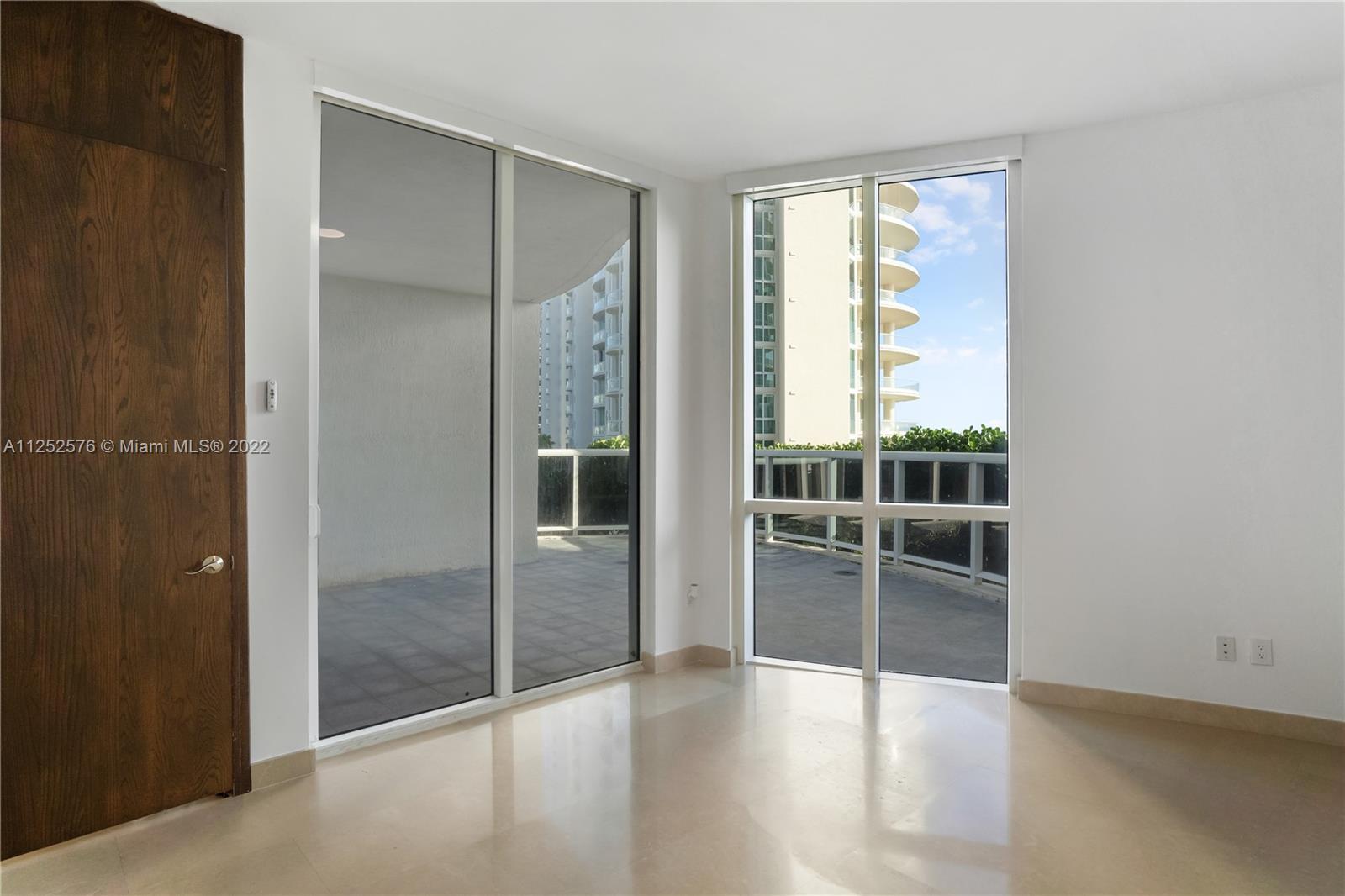 See details 404 3 / 4 2354 sq. ft. $ 2022-08-05 0 Photo