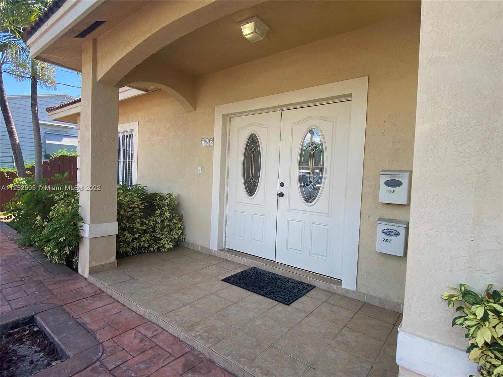 See details / 2715 sq. ft. $ 2022-11-23 0 Photo