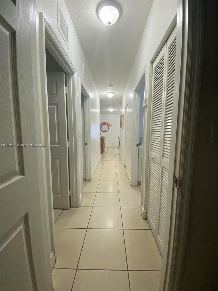 See details / 2715 sq. ft. $ 2022-11-23 0 Photo