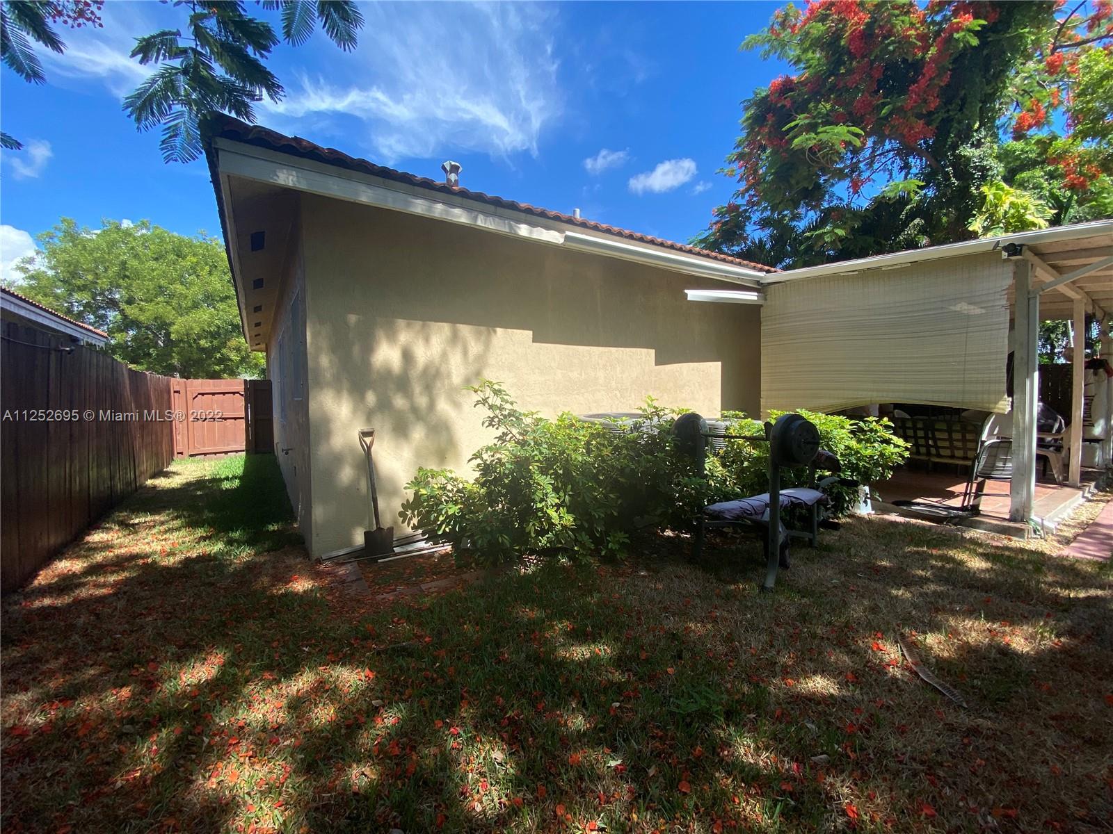 See details / 2715 sq. ft. $ 2022-11-23 0 Photo